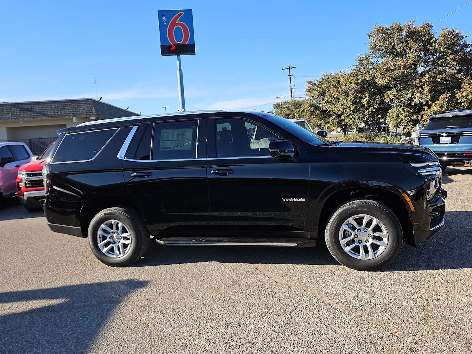 Thumbnail: 2026 Chevrolet Tahoe - 9