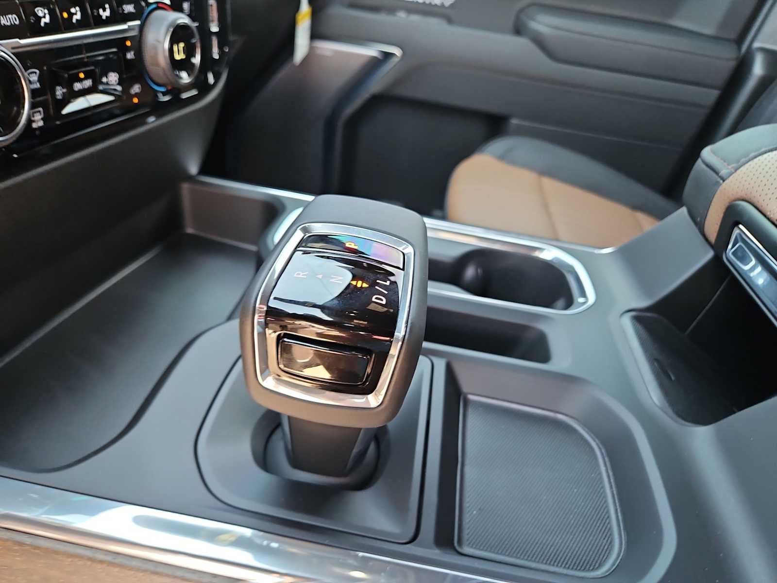 Thumbnail: 2026 Chevrolet Silverado 1500 - 21