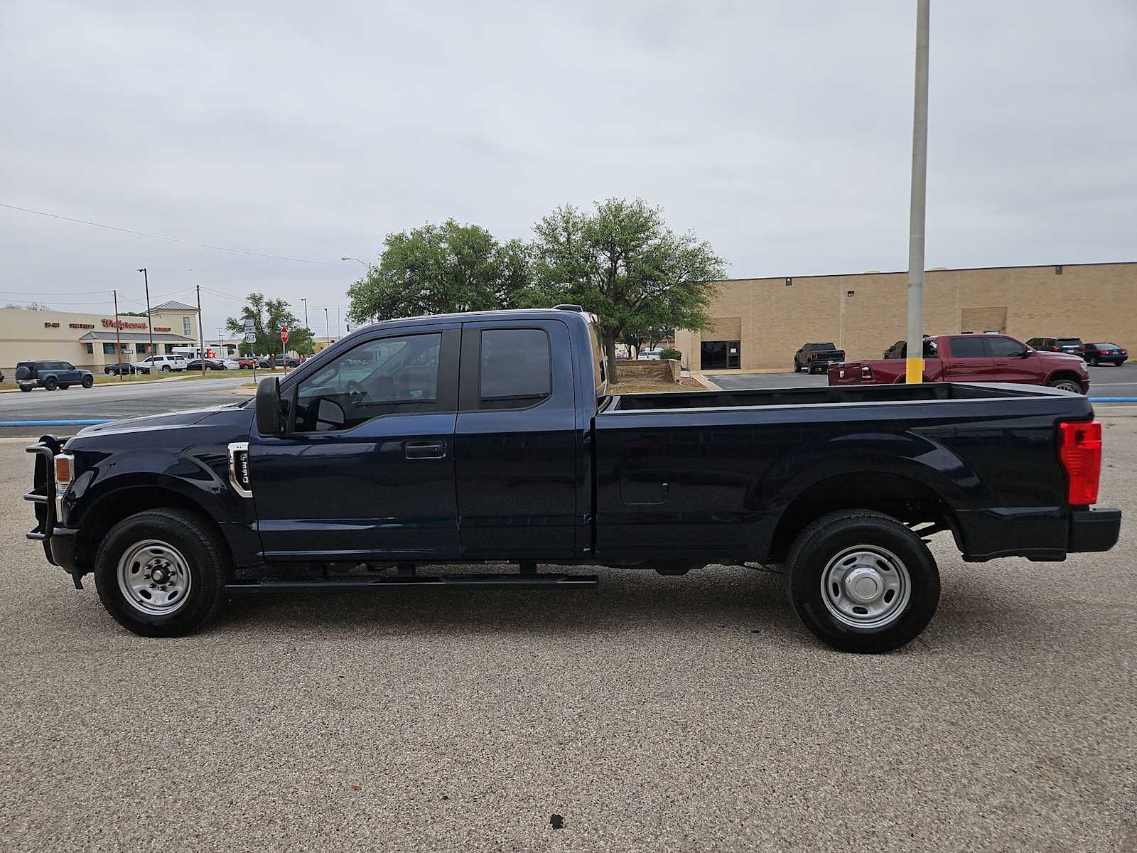 Thumbnail: 2022 Ford F-350 - 5