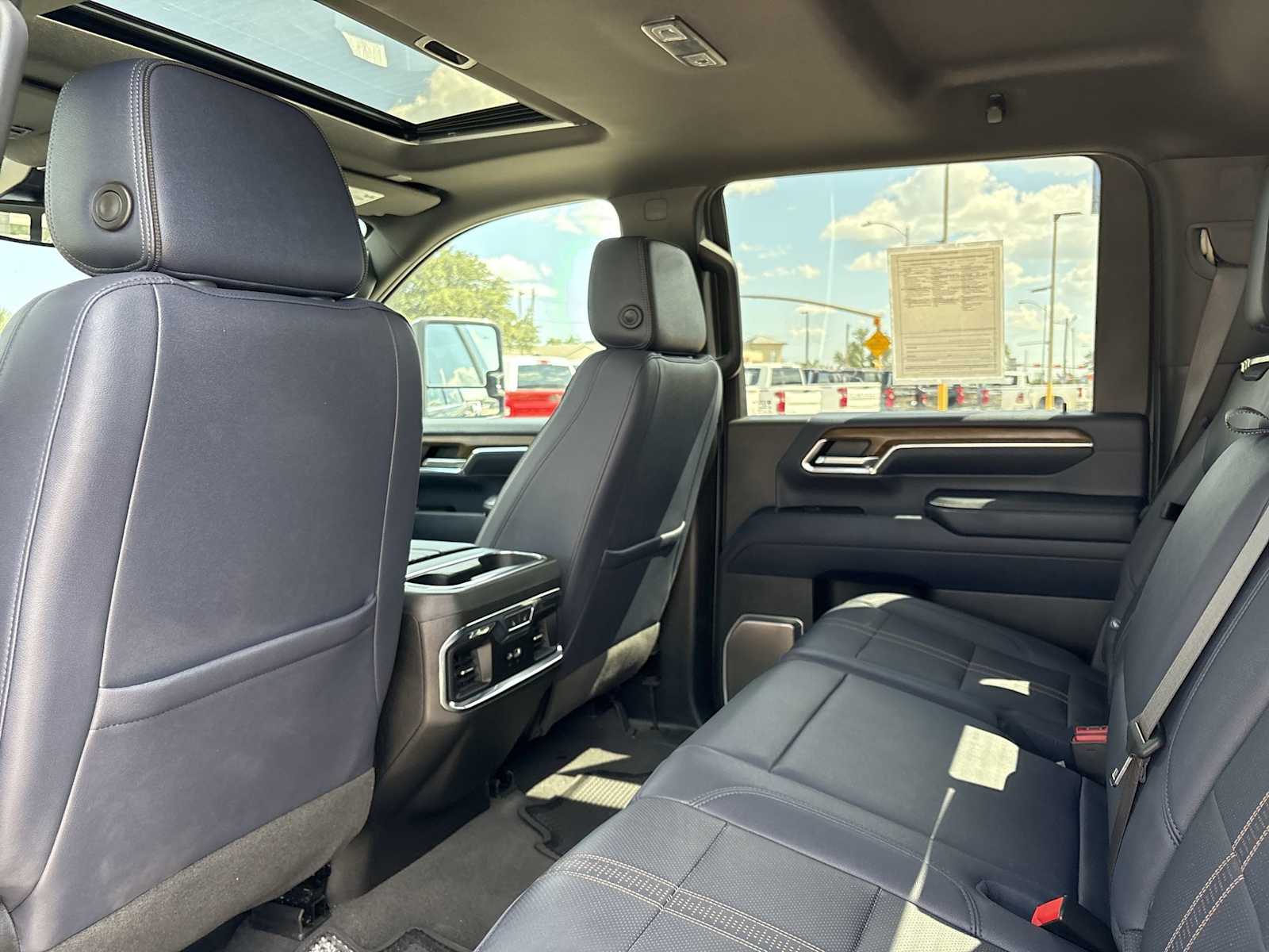 Thumbnail: 2024 Chevrolet Silverado 2500 - 16