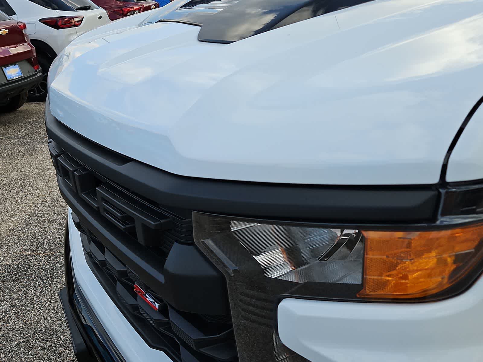 Thumbnail: 2025 Chevrolet Silverado 1500 - 9