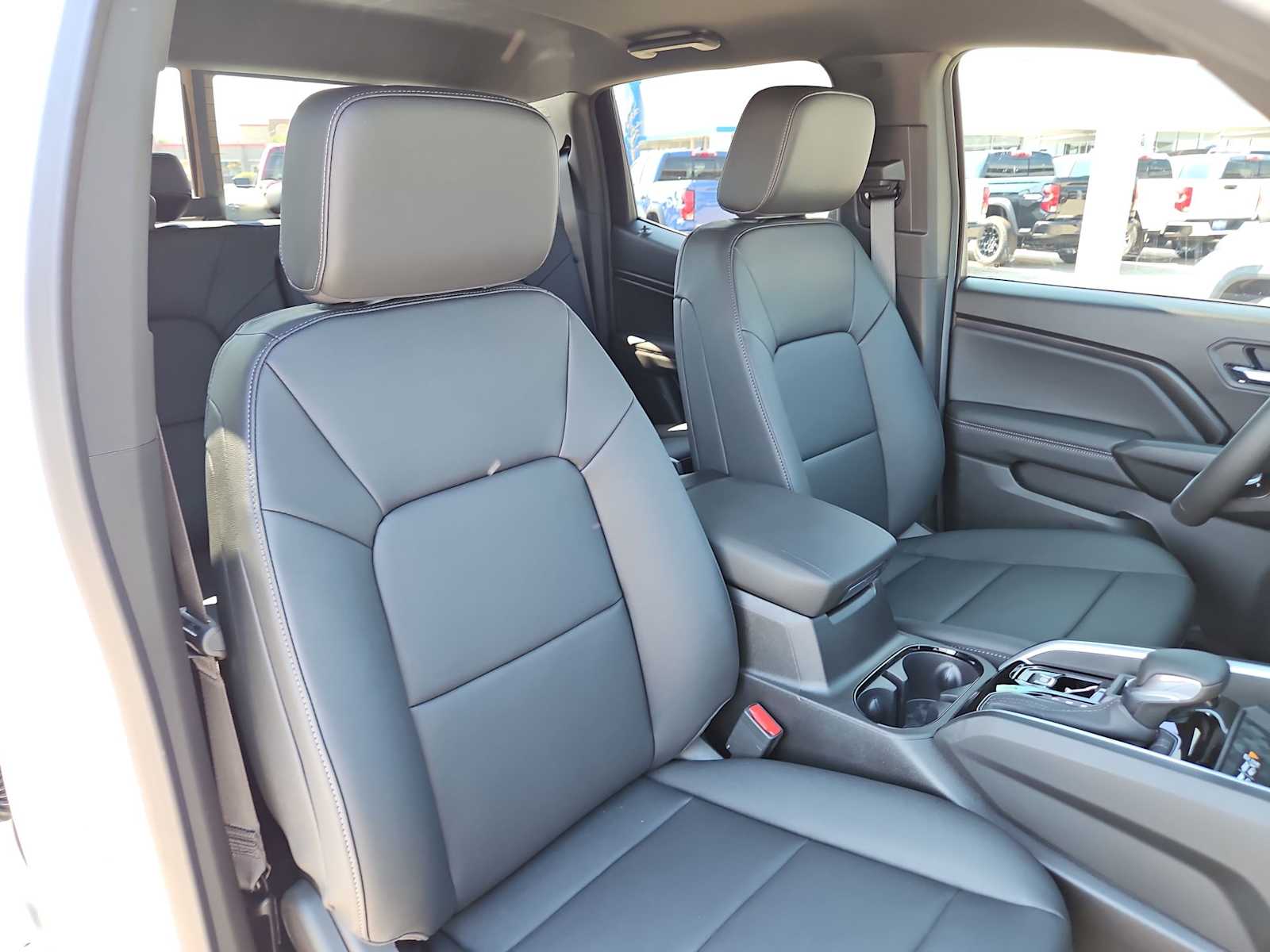 Thumbnail: 2026 Chevrolet Colorado - 14