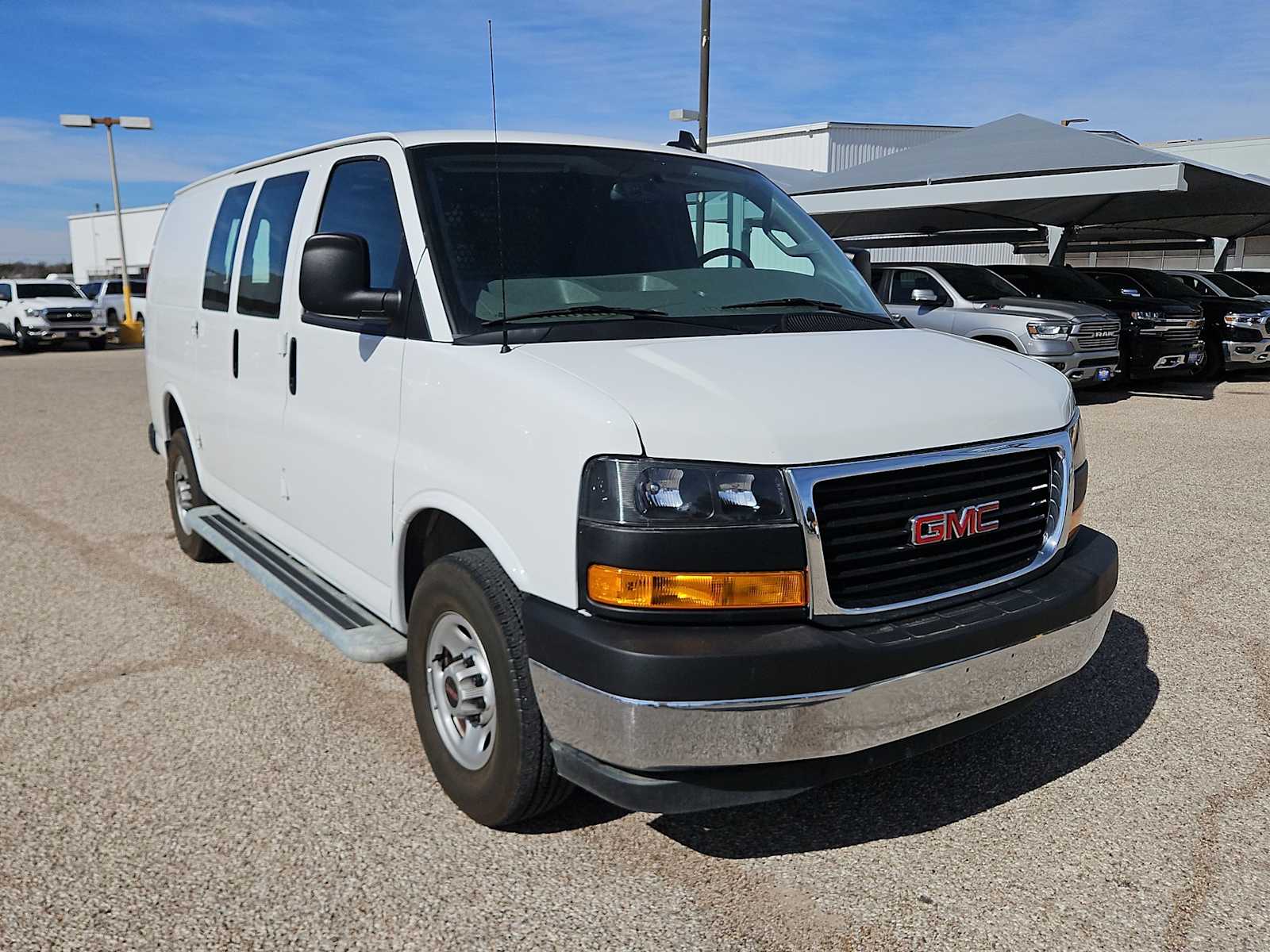 Thumbnail: 2024 GMC Savana - 2
