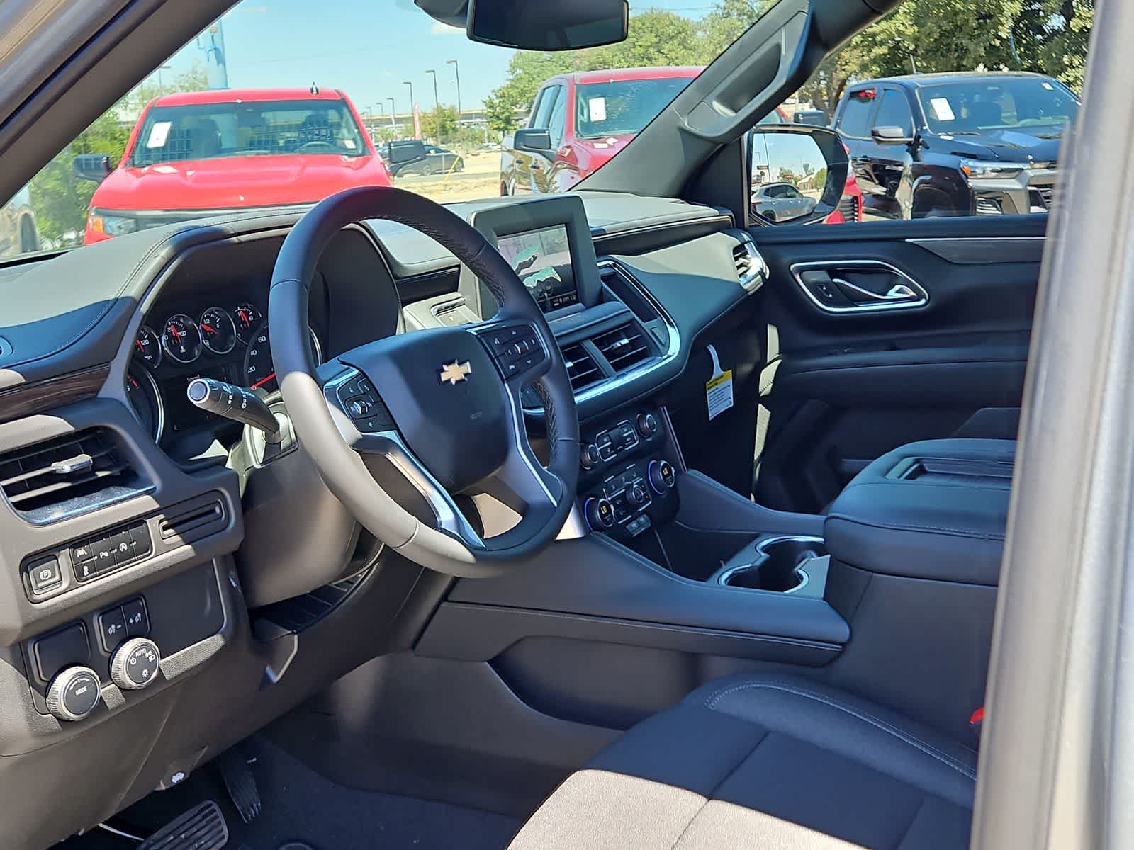 Thumbnail: 2024 Chevrolet Tahoe - 10