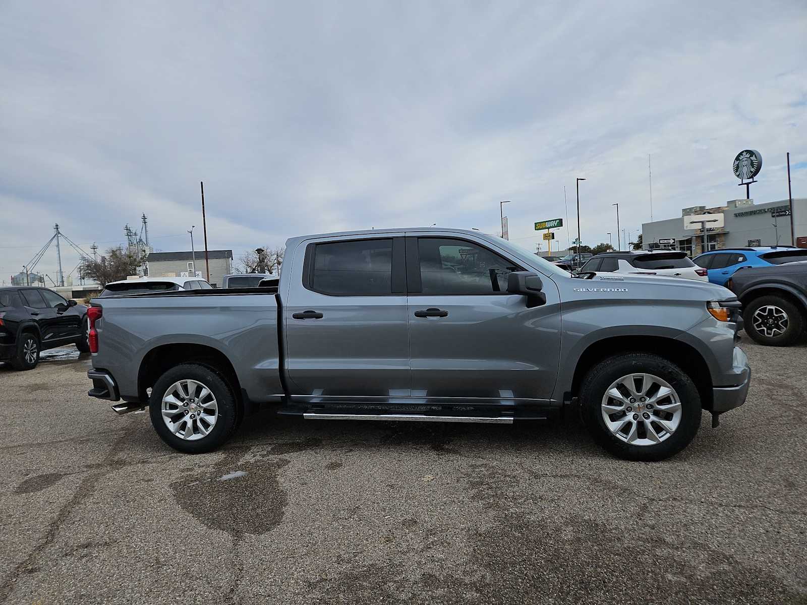 Thumbnail: 2026 Chevrolet Silverado 1500 - 9