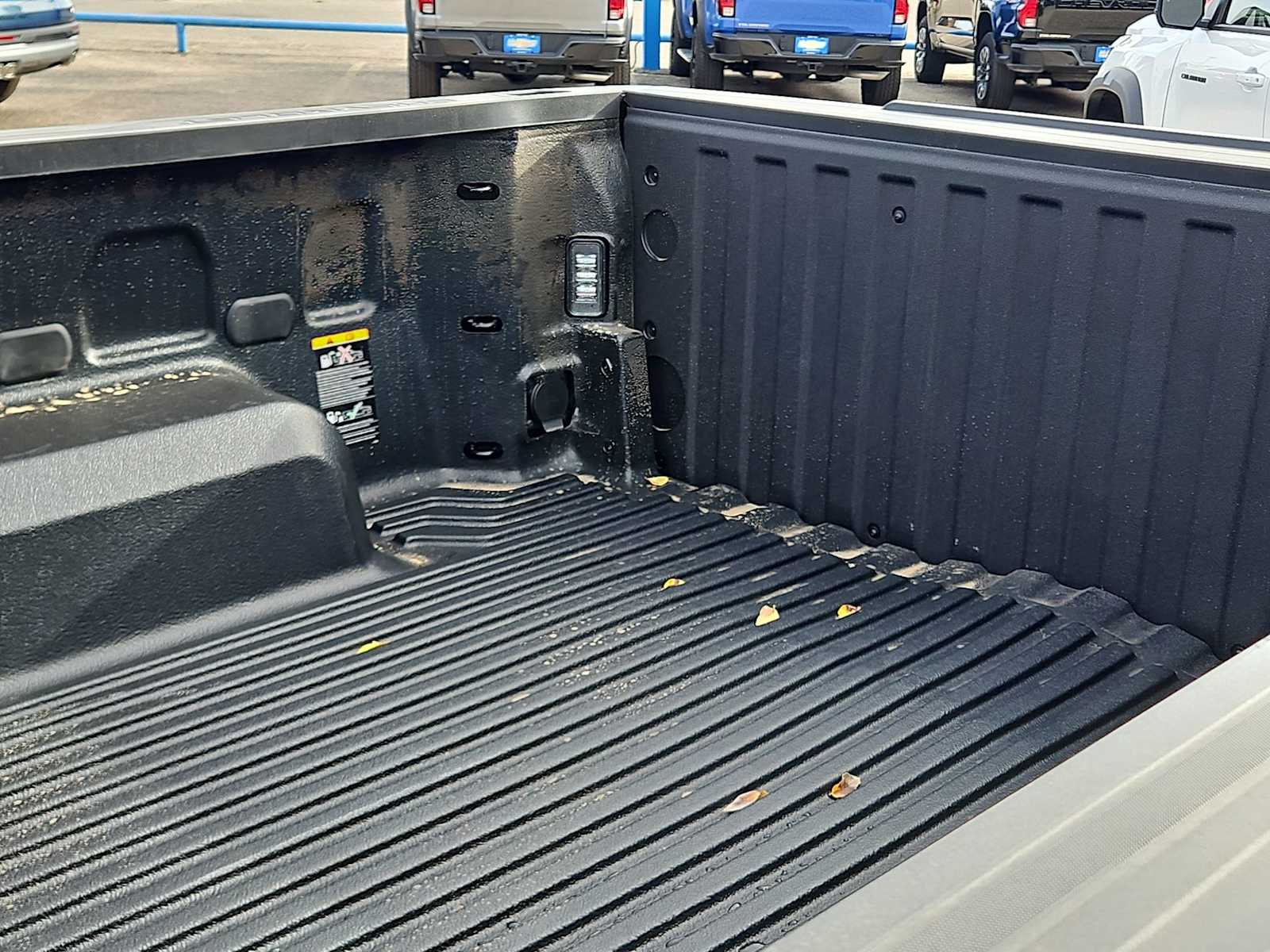 Thumbnail: 2026 Chevrolet Silverado 1500 - 23