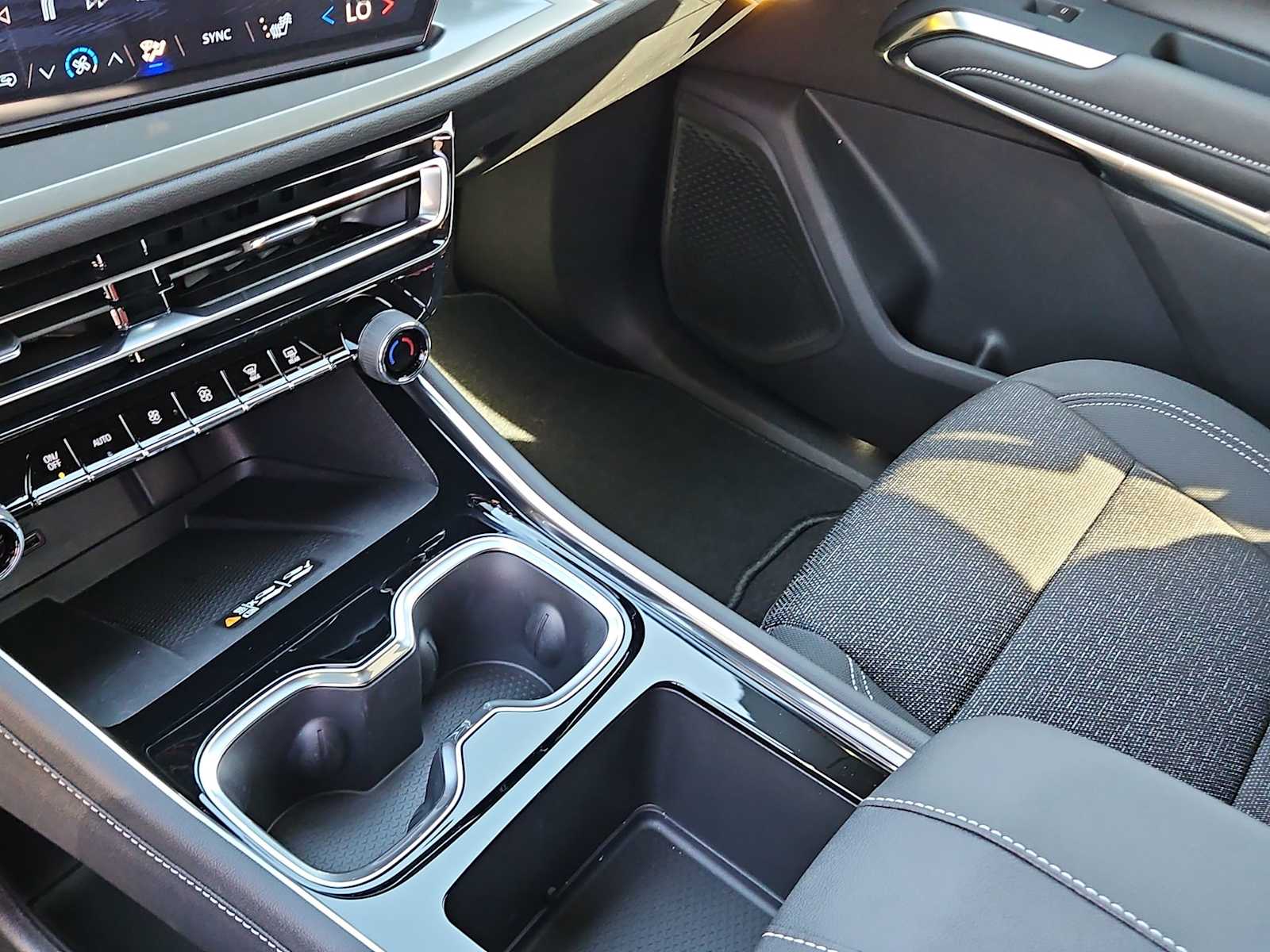 Thumbnail: 2026 Chevrolet Traverse - 20