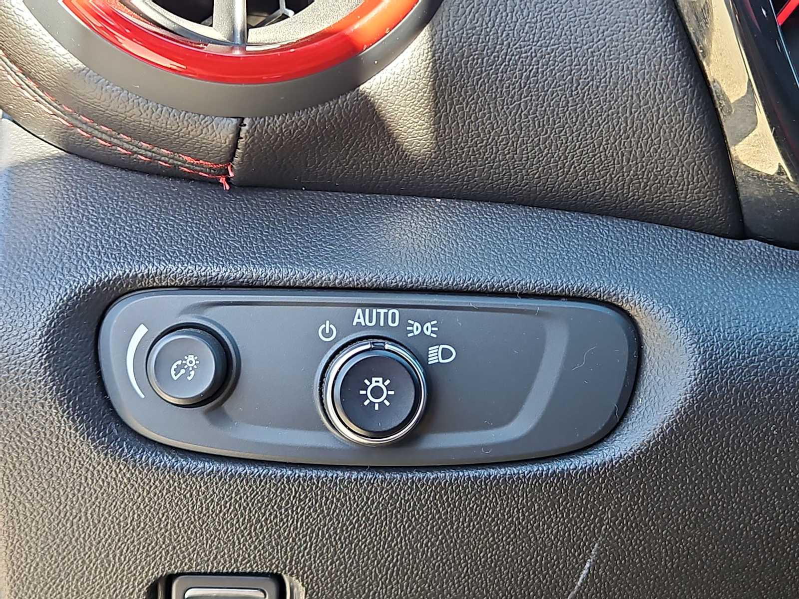 Thumbnail: 2023 Chevrolet Blazer - 25