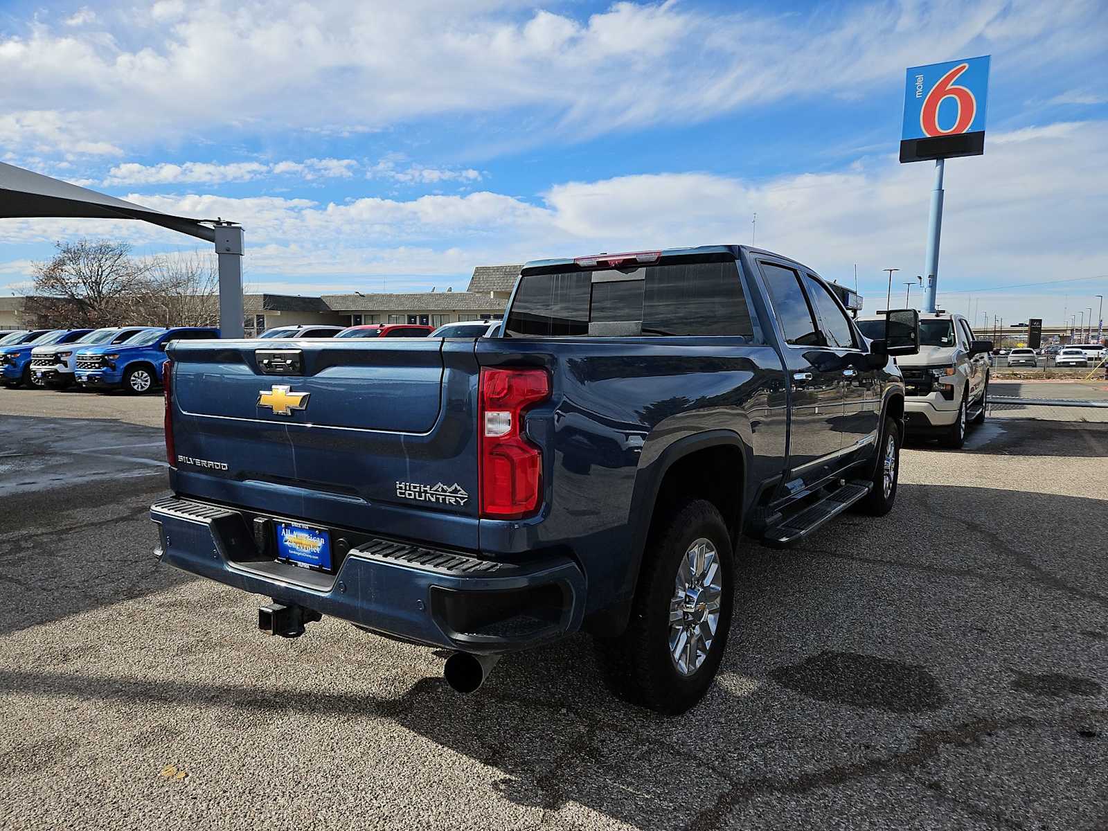 Thumbnail: 2024 Chevrolet Silverado 2500 - 8