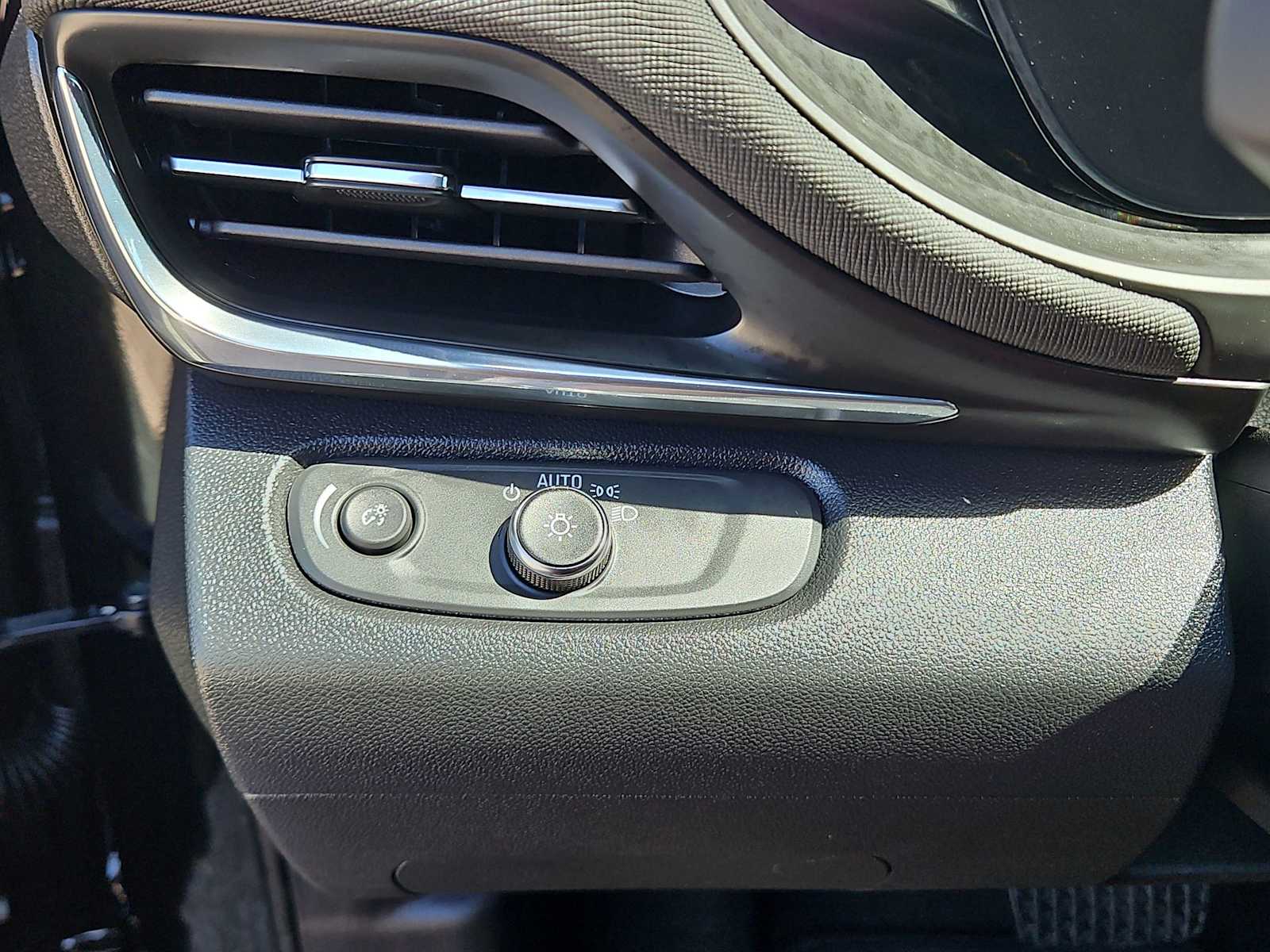 Thumbnail: 2025 Buick Envista - 20