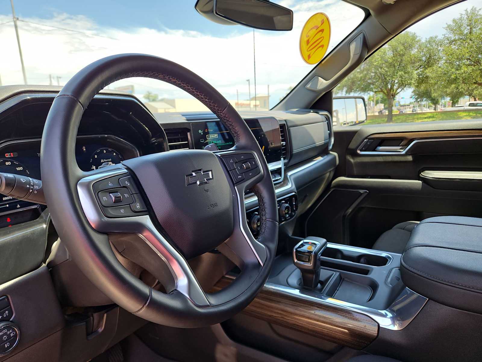 Thumbnail: 2025 Chevrolet Silverado 1500 - 9