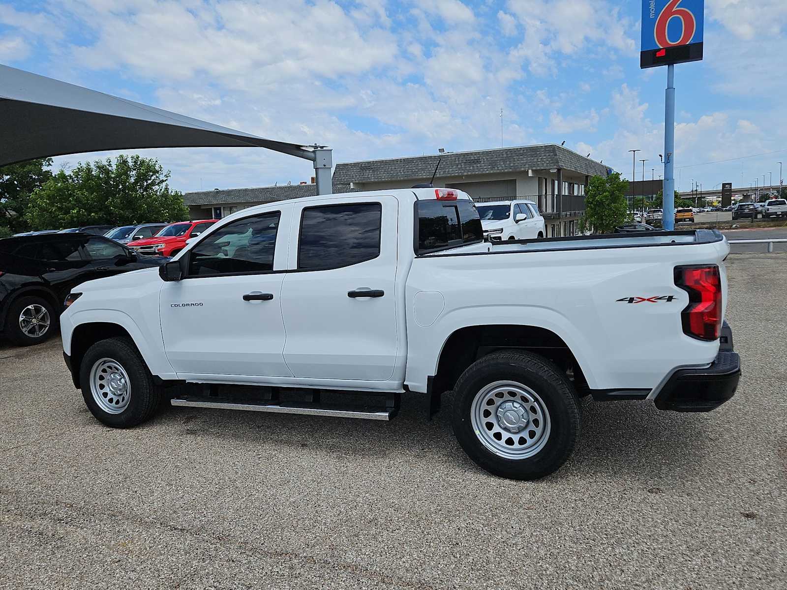 Thumbnail: 2025 Chevrolet Colorado - 11
