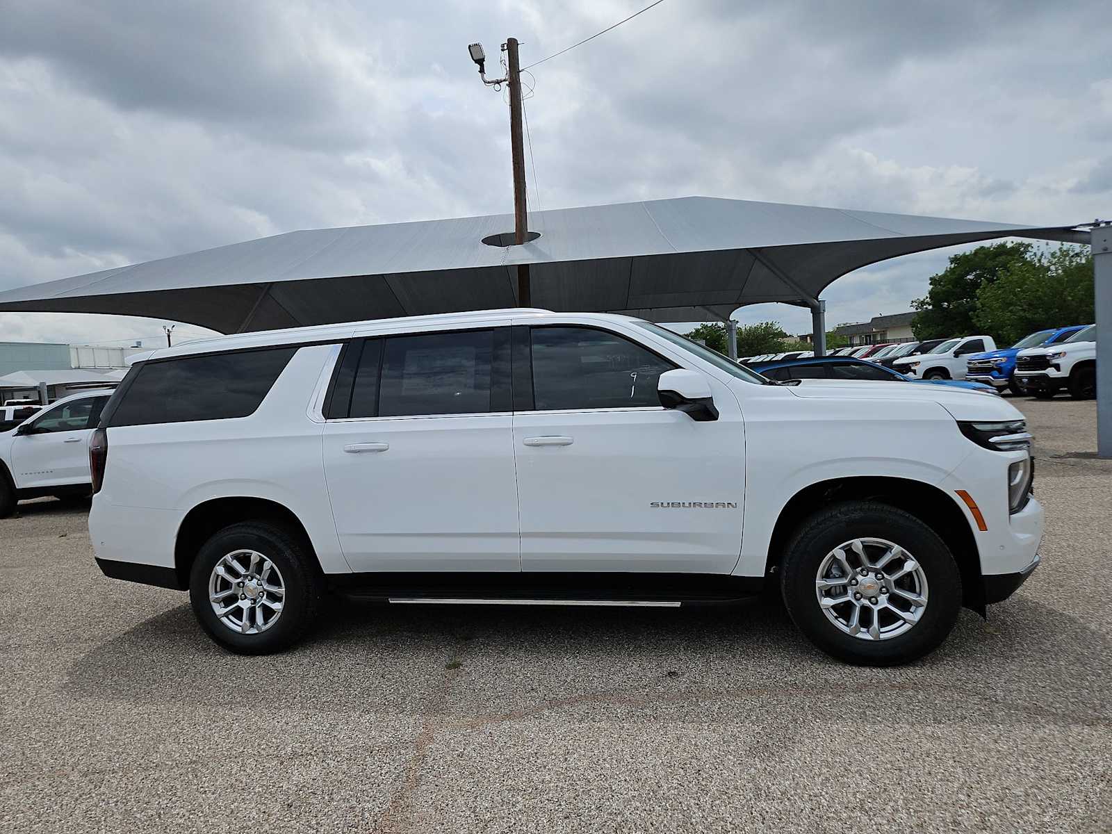 Thumbnail: 2026 Chevrolet Suburban - 9