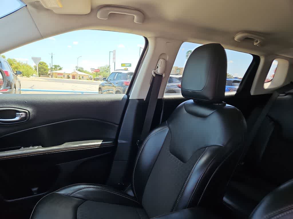 Thumbnail: 2020 Jeep Compass - 20