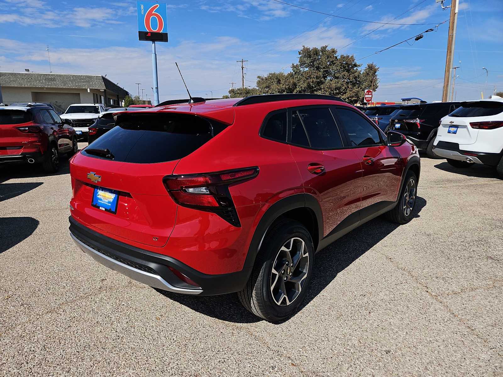 Thumbnail: 2026 Chevrolet Trax - 8