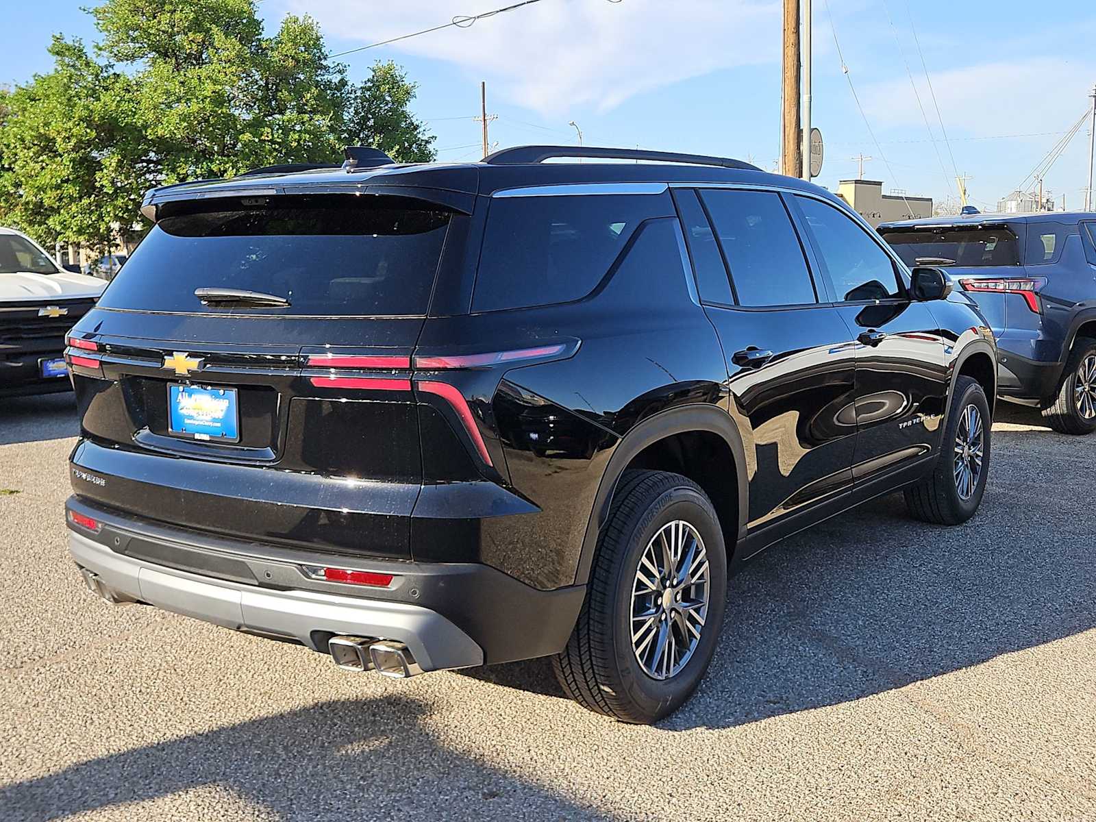 Thumbnail: 2026 Chevrolet Traverse - 8