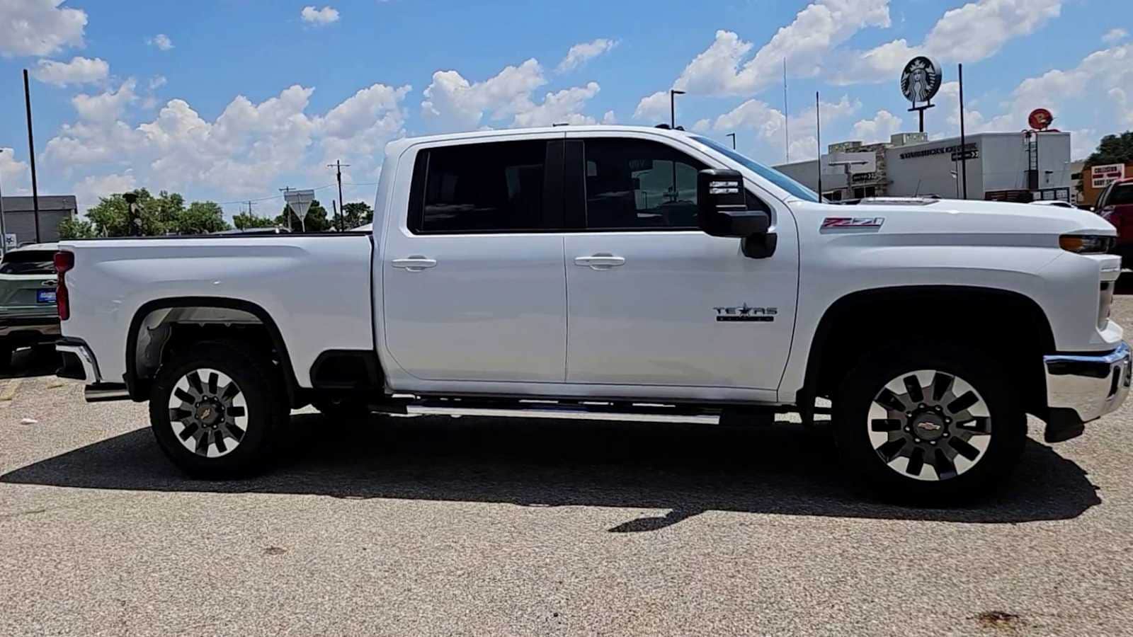 Thumbnail: 2025 Chevrolet Silverado 2500 - 9