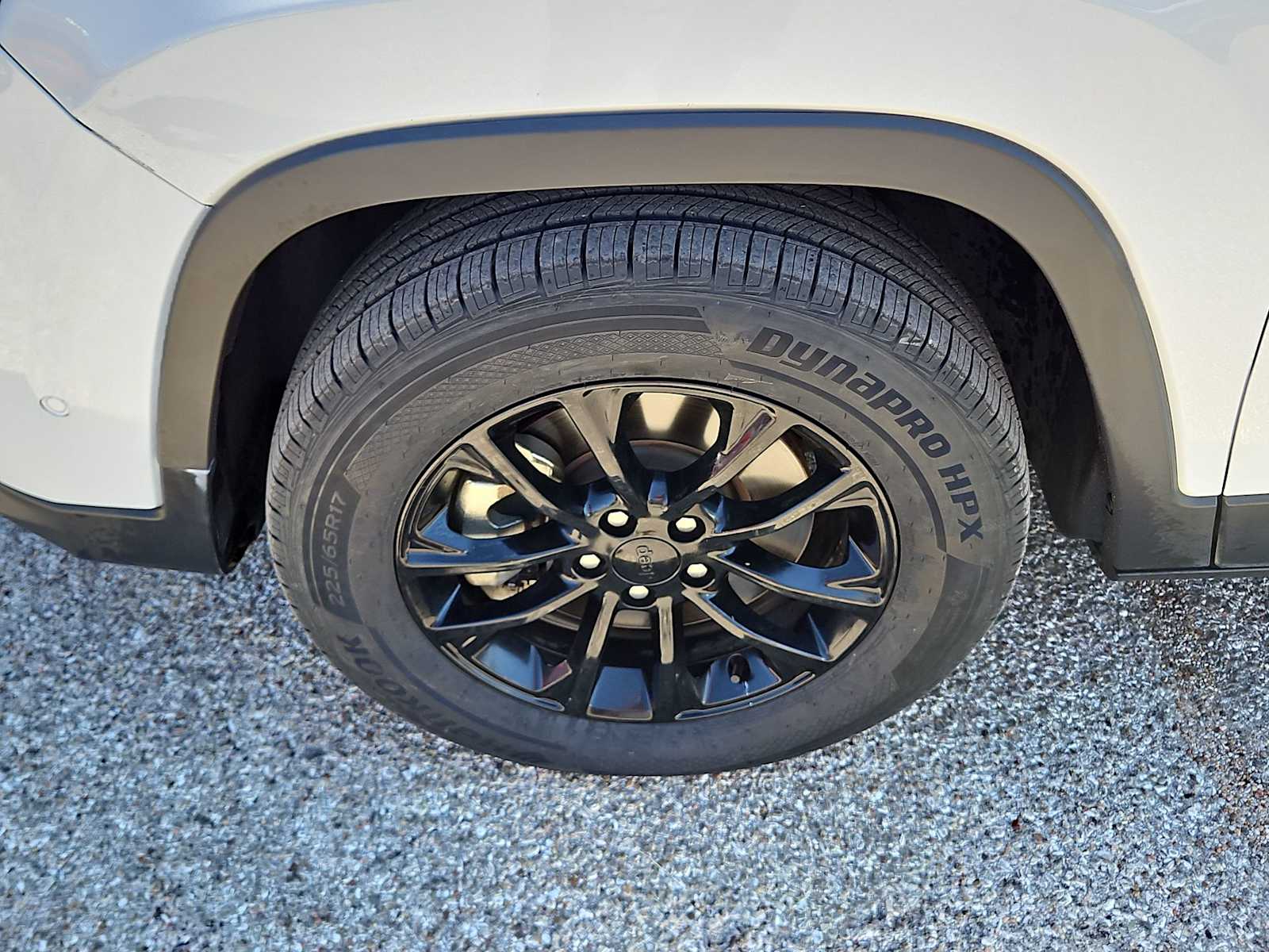 Thumbnail: 2023 Jeep Cherokee - 12