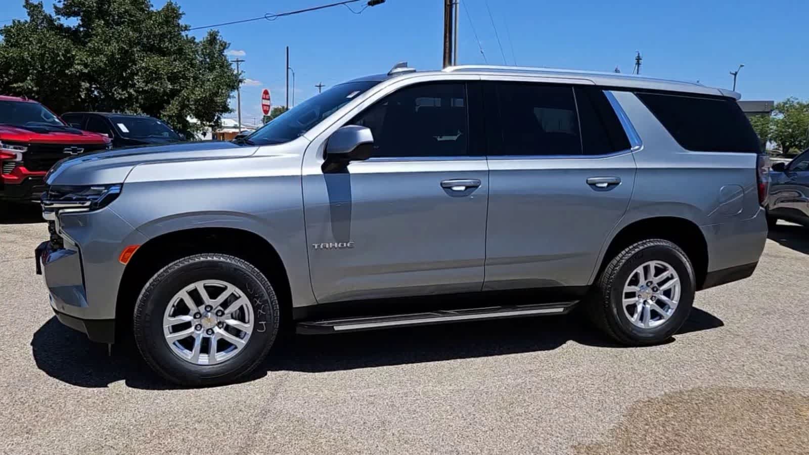 Thumbnail: 2024 Chevrolet Tahoe - 4