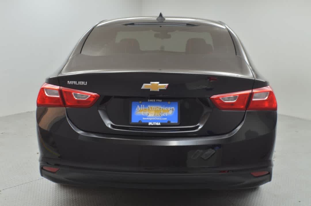 Thumbnail: 2020 Chevrolet Malibu - 9