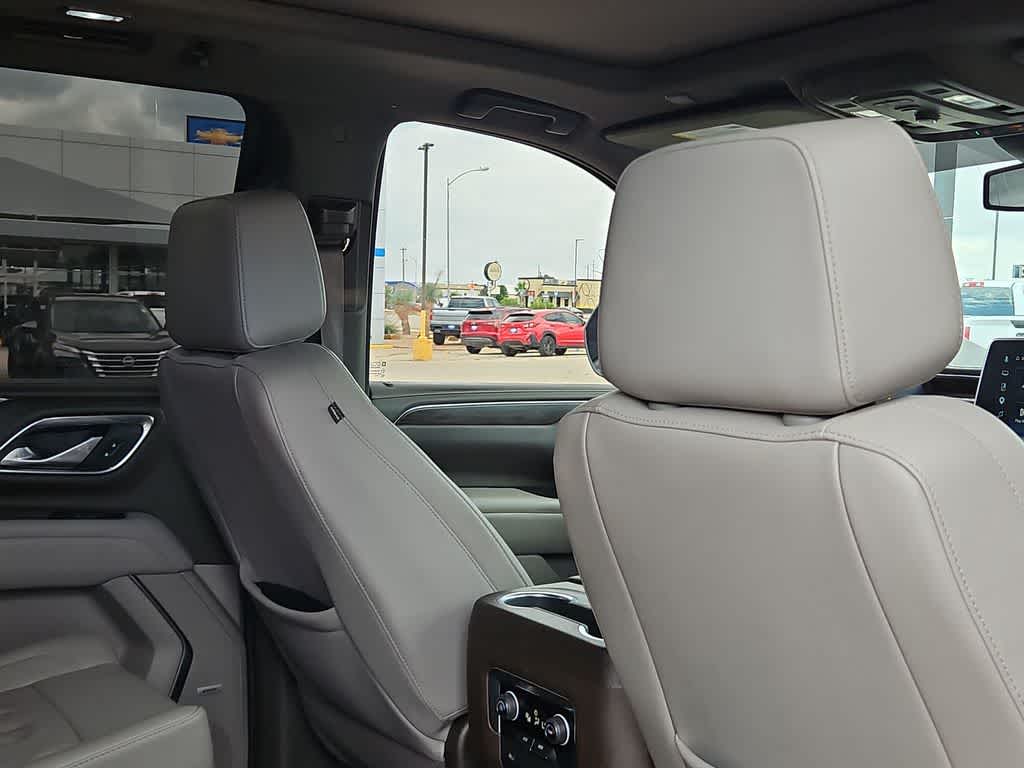 Thumbnail: 2023 Chevrolet Suburban - 16