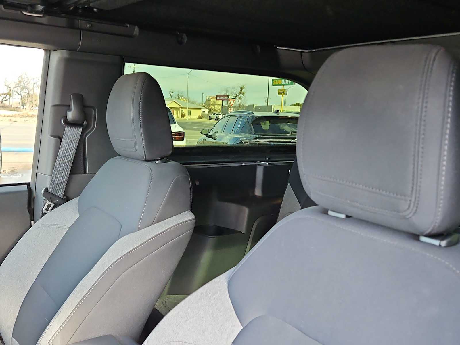 Thumbnail: 2022 Ford Bronco - 23