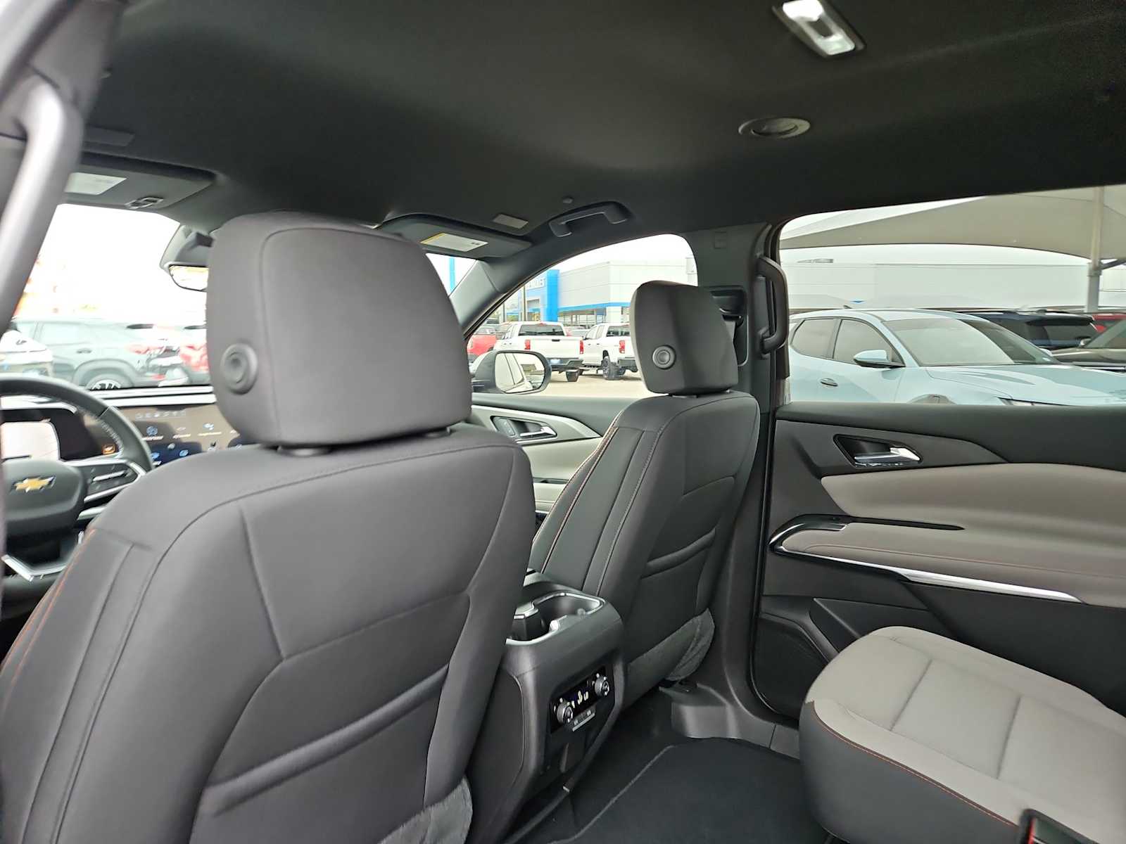 Thumbnail: 2026 Chevrolet Traverse - 16