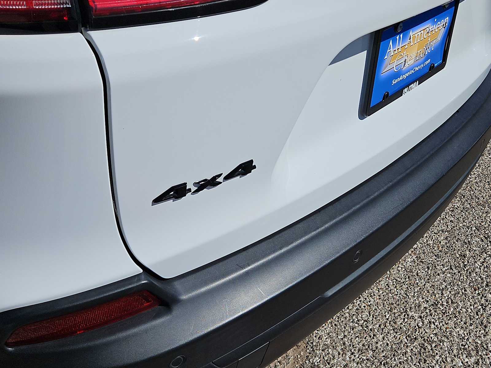 Thumbnail: 2023 Jeep Cherokee - 11