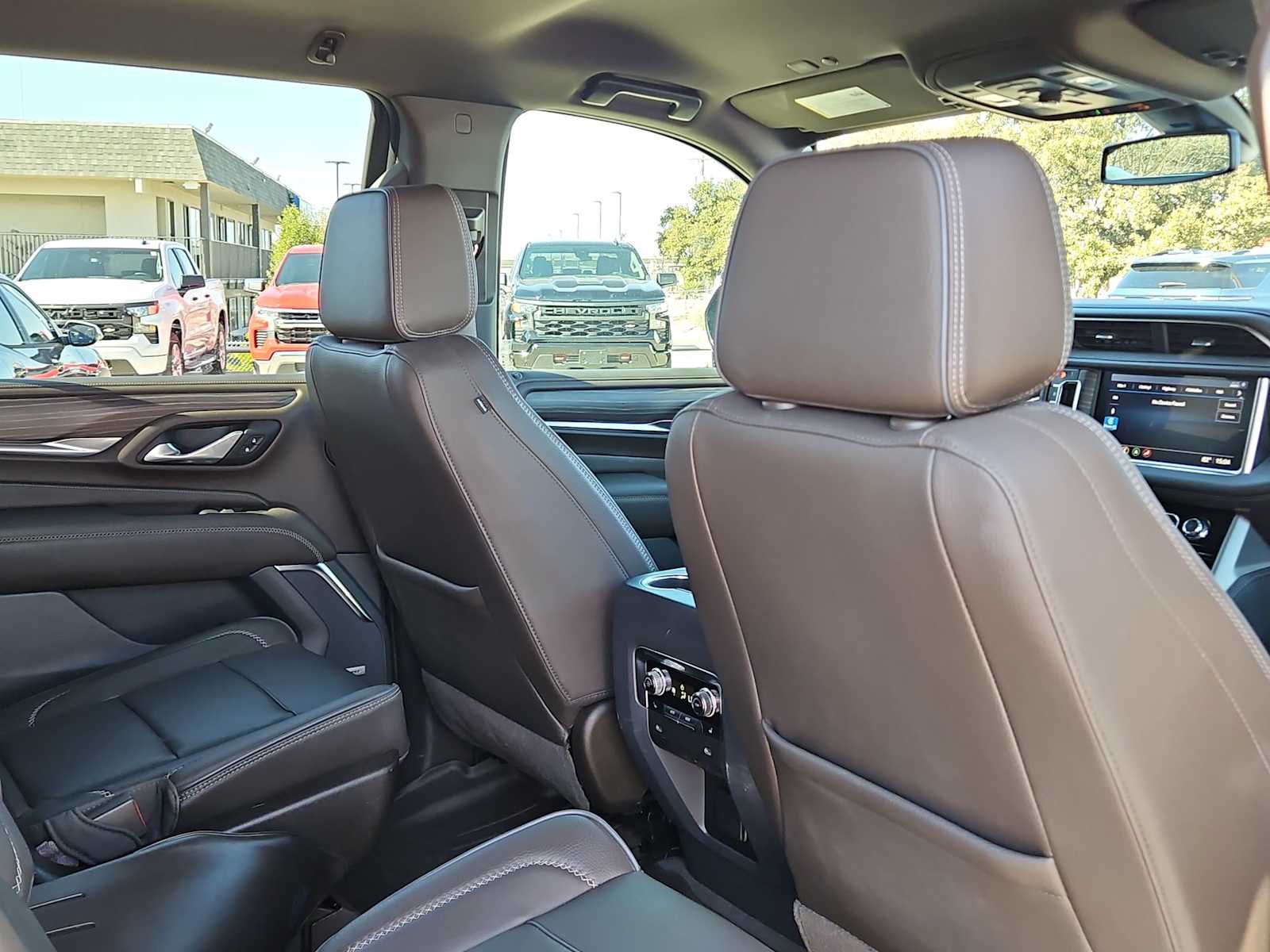 Thumbnail: 2021 GMC Yukon - 17