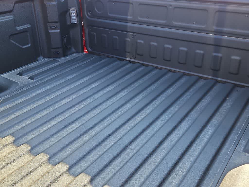 Thumbnail: 2026 Chevrolet Silverado 3500 - 23