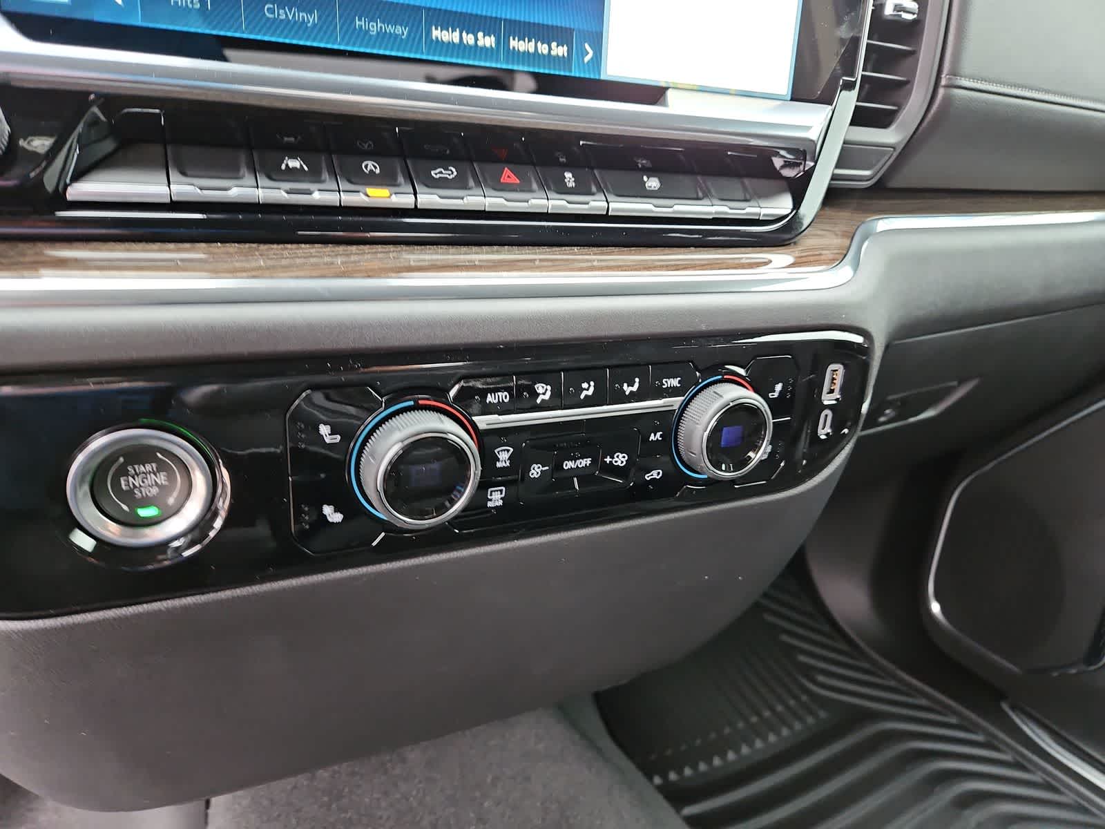 Thumbnail: 2024 Chevrolet Silverado 1500 - 21