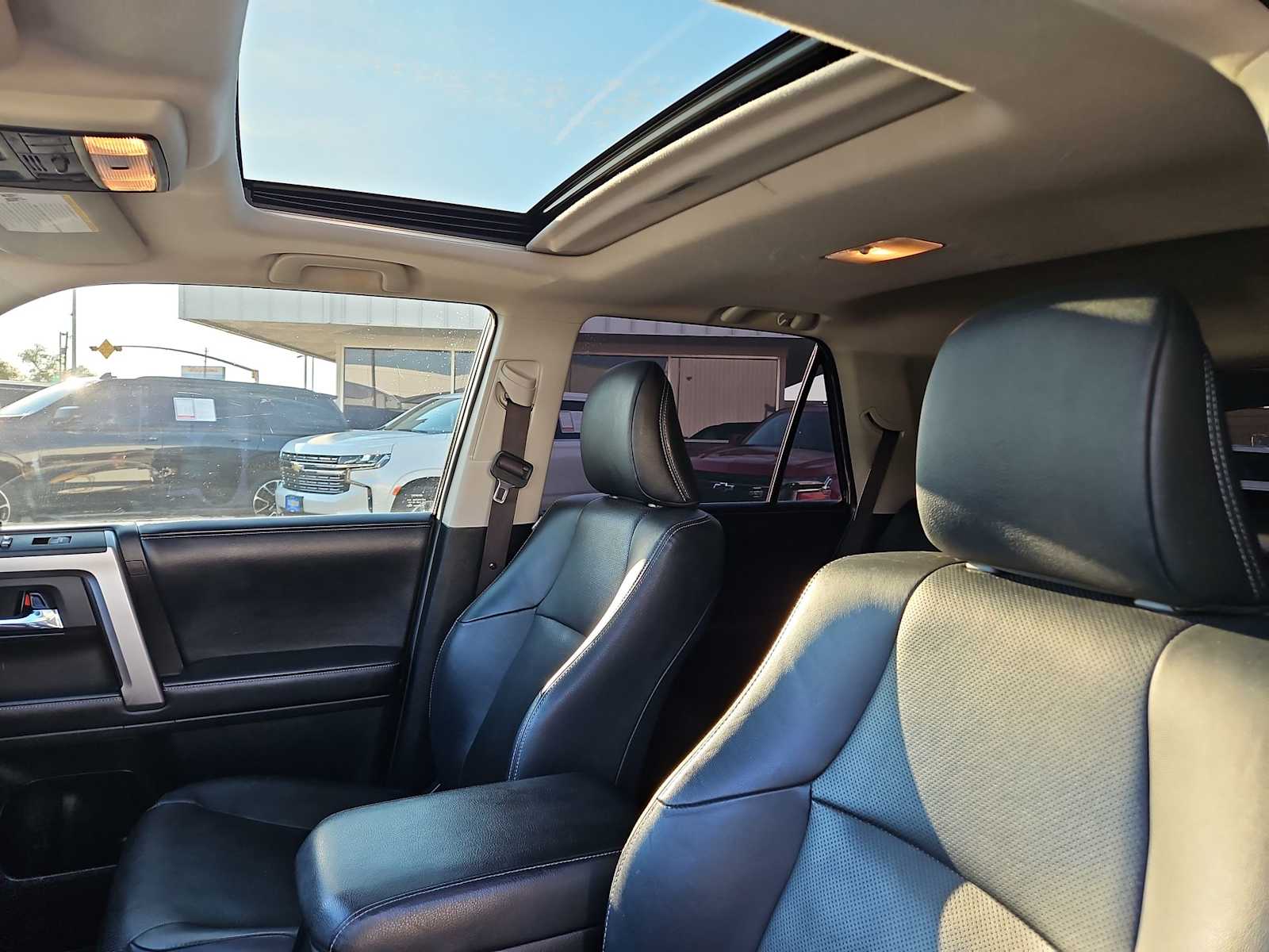 Thumbnail: 2019 Toyota 4Runner - 18