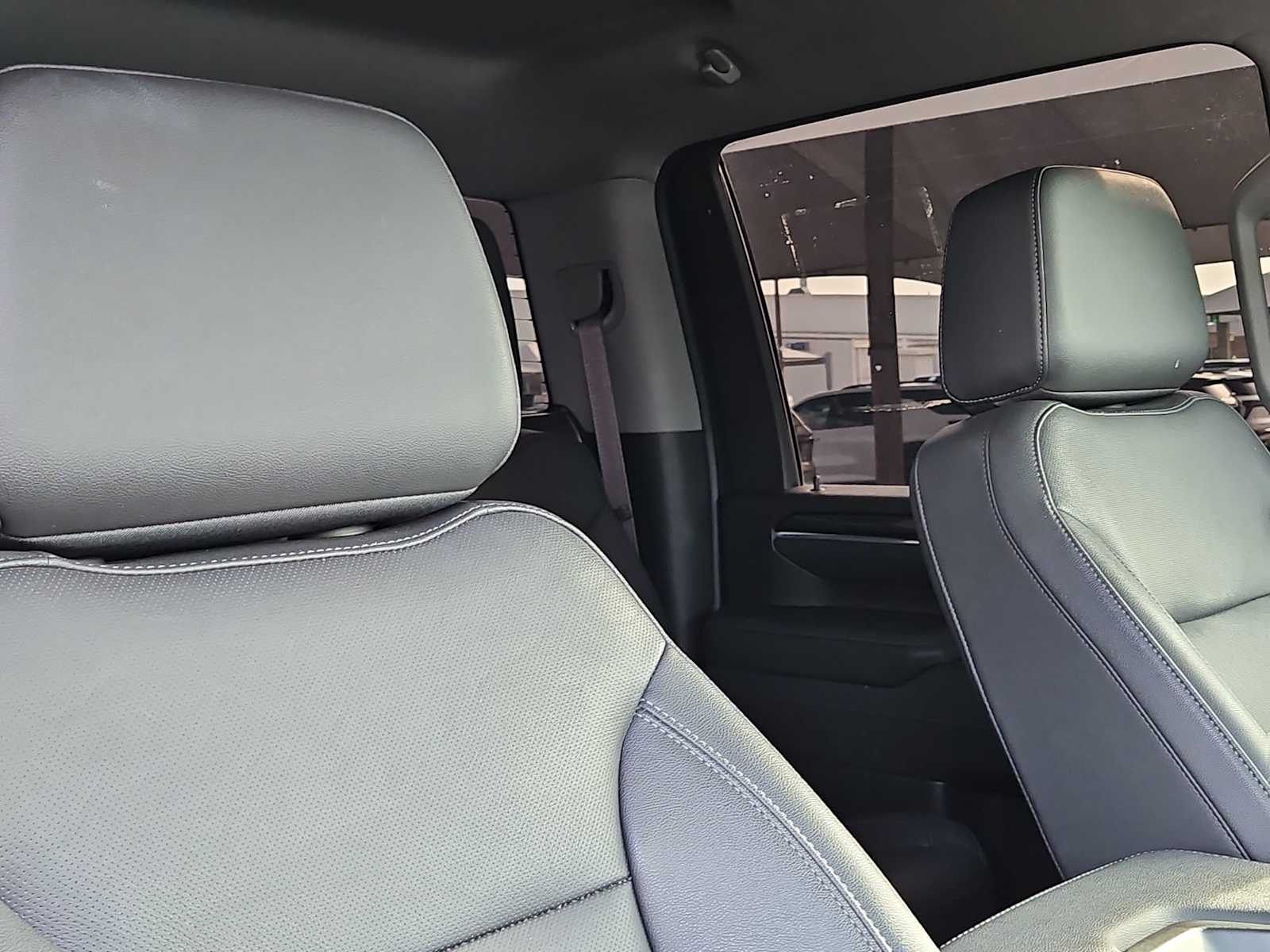 Thumbnail: 2024 Chevrolet Silverado 2500 - 14