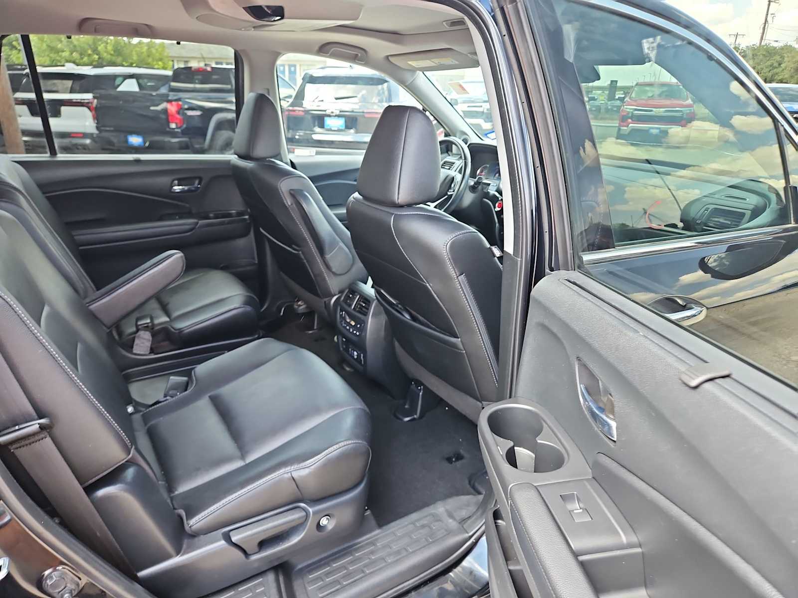 Thumbnail: 2022 Honda Pilot - 12