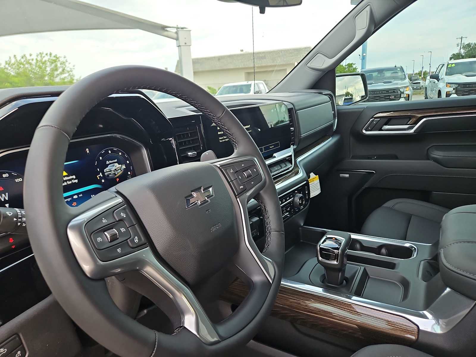 Thumbnail: 2026 Chevrolet Silverado 1500 - 10