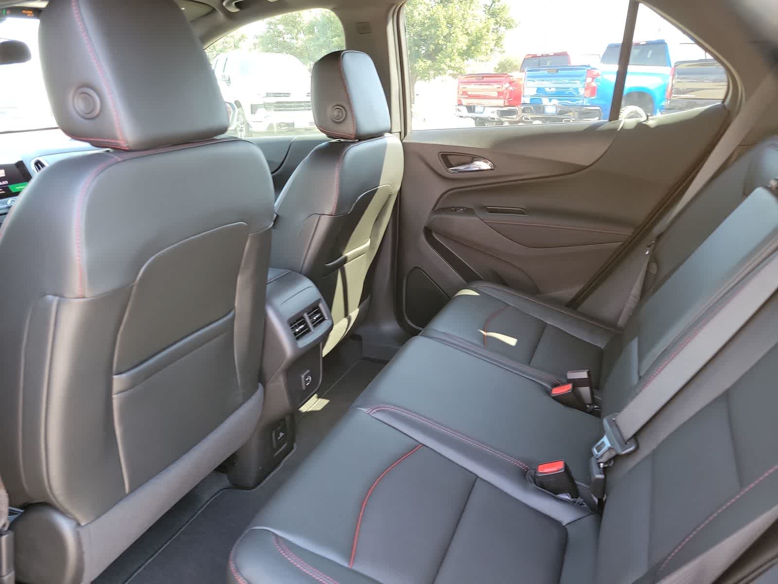 Thumbnail: 2024 Chevrolet Equinox - 12