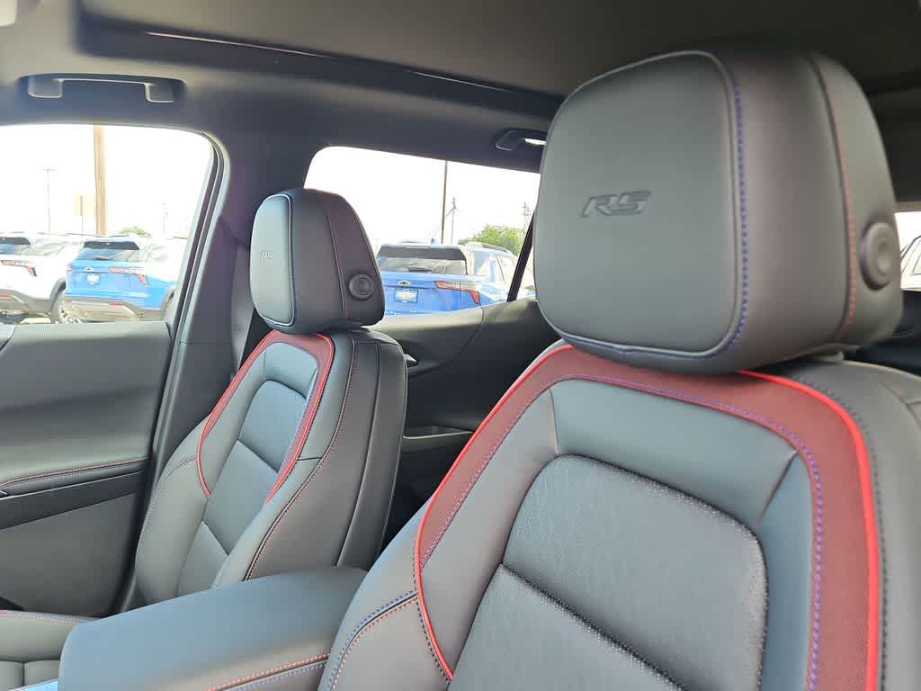 Thumbnail: 2026 Chevrolet Equinox - 14