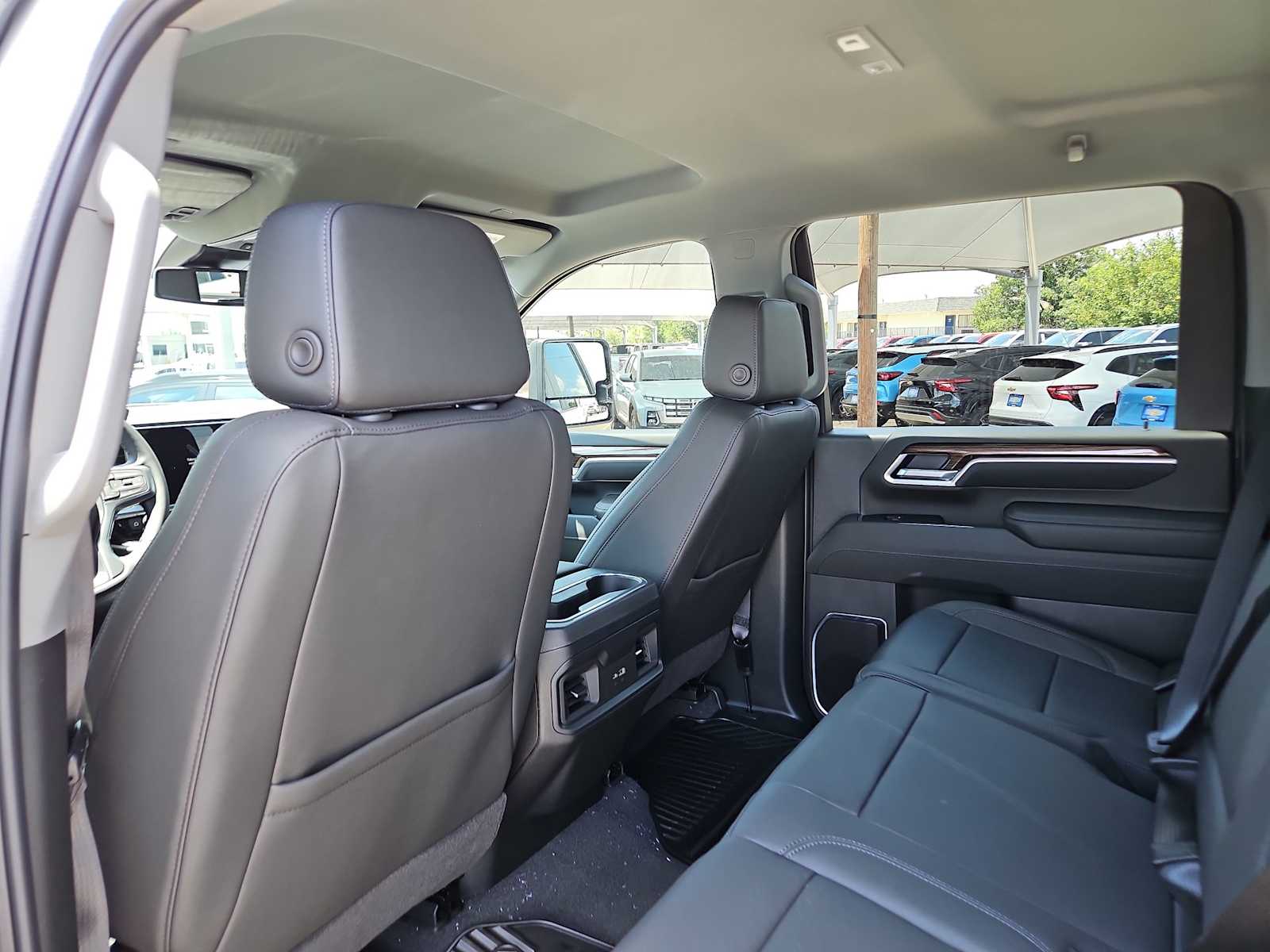 Thumbnail: 2025 Chevrolet Silverado 2500 - 18