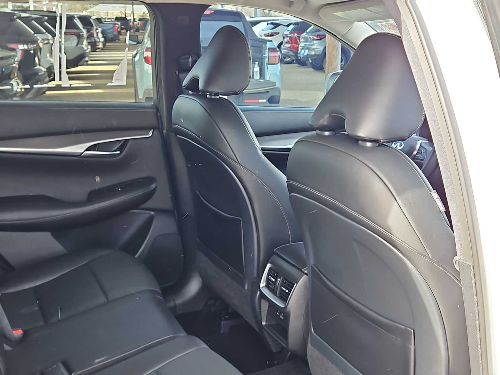 Thumbnail: 2023 INFINITI QX50 - 17