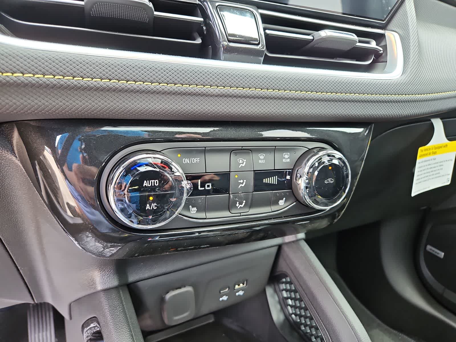 Thumbnail: 2024 Chevrolet TrailBlazer - 29