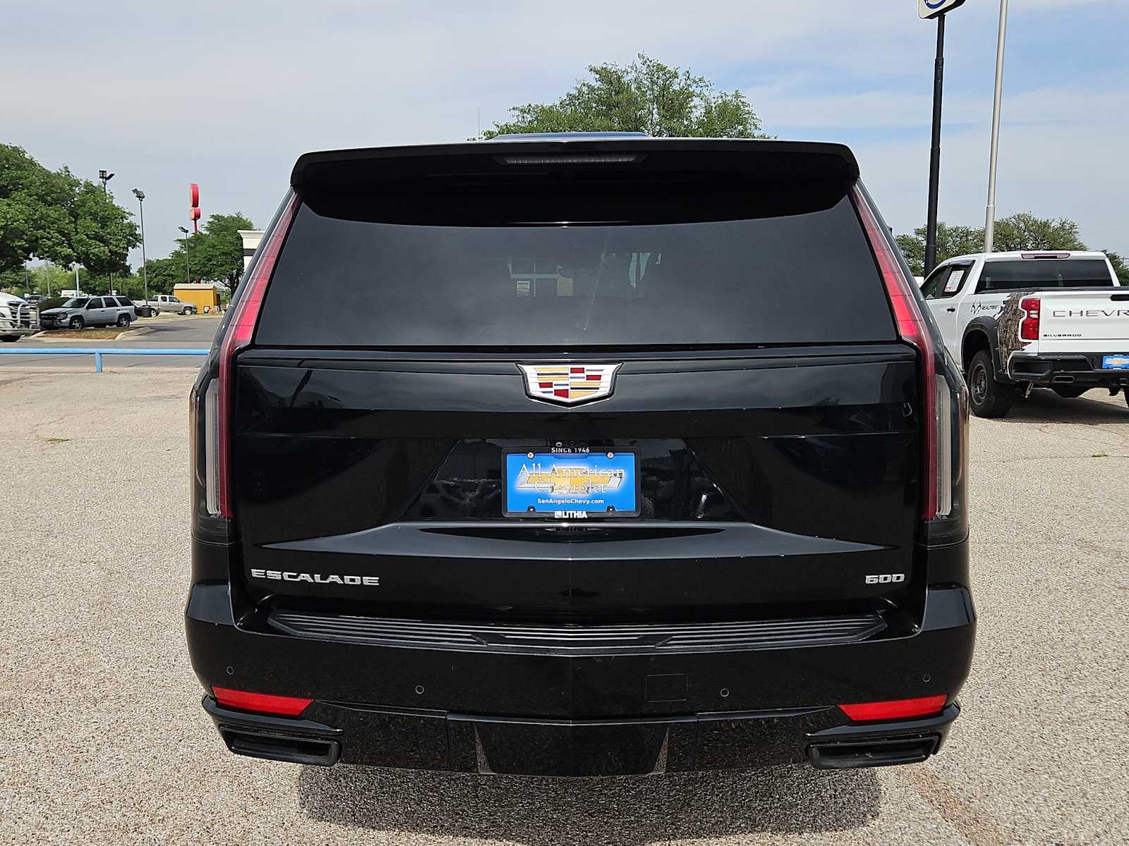 Thumbnail: 2023 Cadillac Escalade - 5
