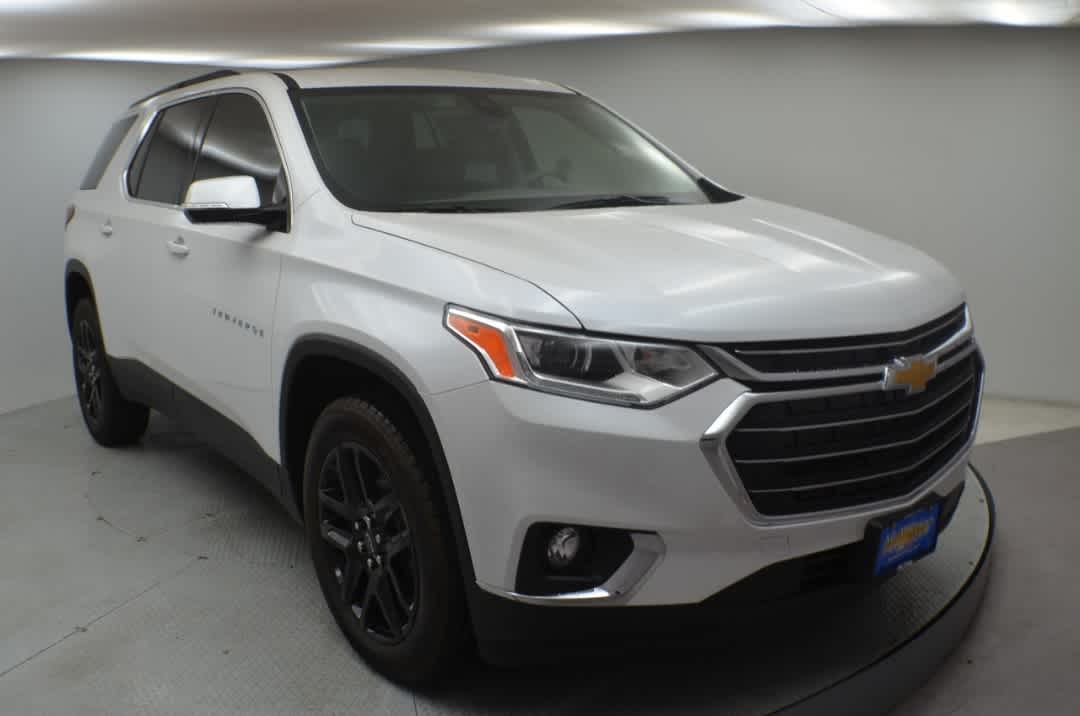 Thumbnail: 2020 Chevrolet Traverse - 2