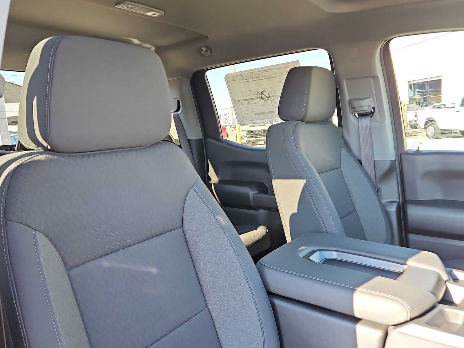 Thumbnail: 2026 Chevrolet Silverado 1500 - 17