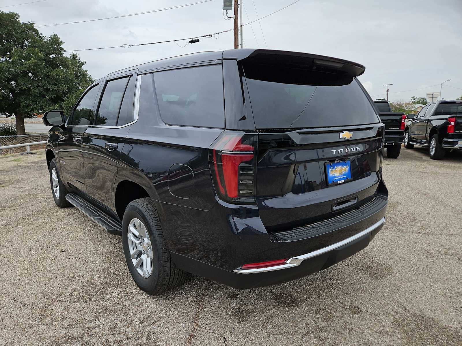 Thumbnail: 2025 Chevrolet Tahoe - 12