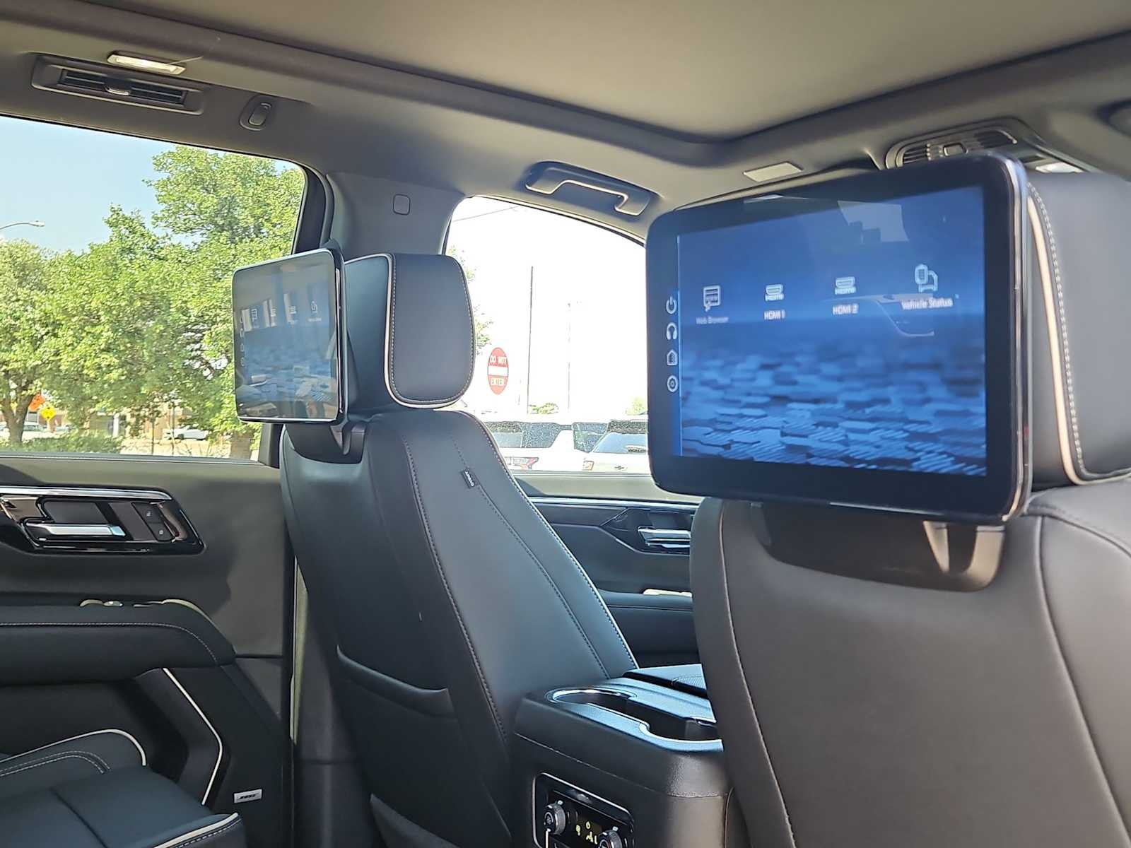 Thumbnail: 2025 Chevrolet Tahoe - 17