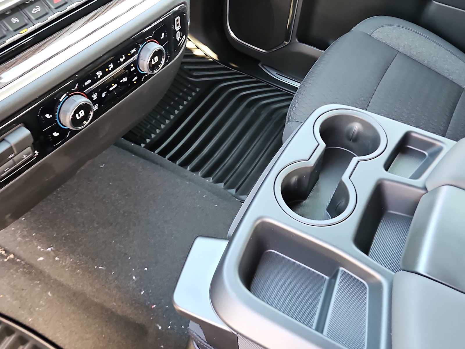 Thumbnail: 2026 Chevrolet Silverado 1500 - 20