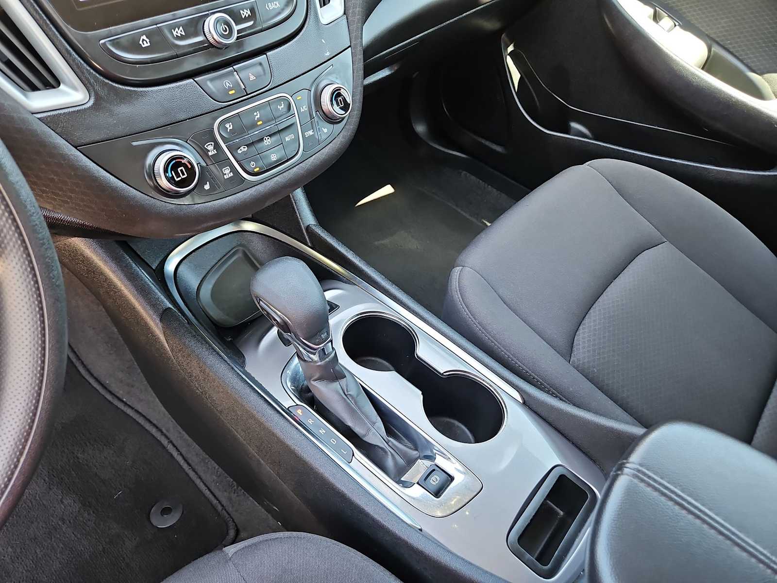 Thumbnail: 2024 Chevrolet Malibu - 24