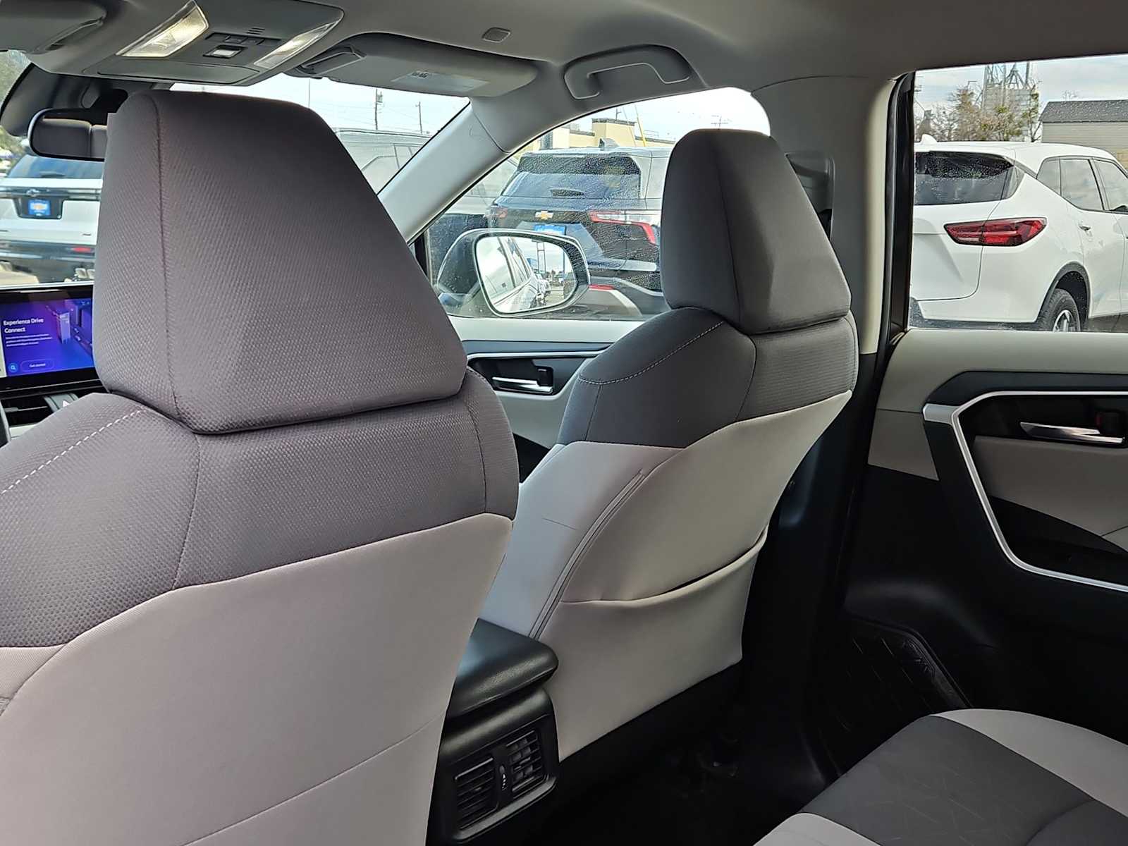 Thumbnail: 2023 Toyota RAV4 - 16