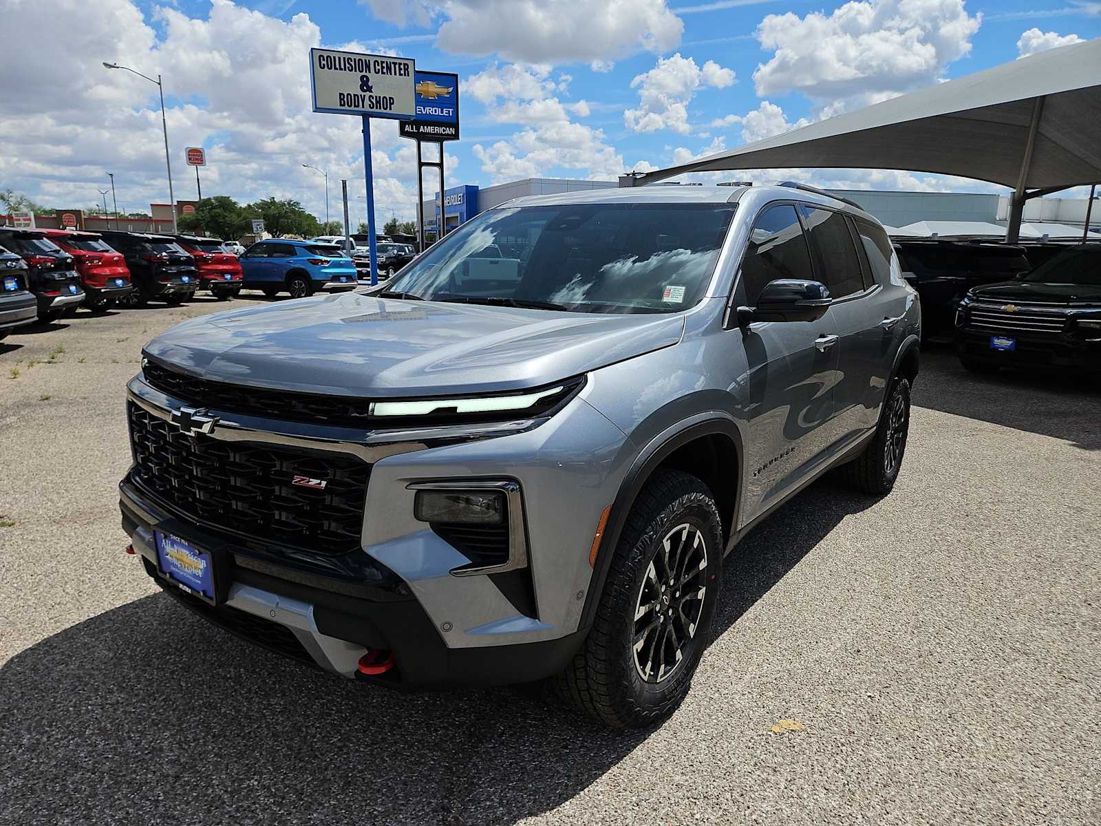 Thumbnail: 2026 Chevrolet Traverse - 4