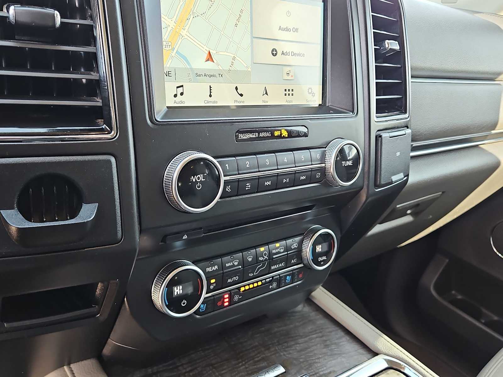 Thumbnail: 2018 Ford Expedition - 24